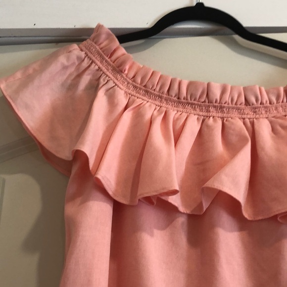 Pink ruffle sleeve dress - Picture 2 of 2